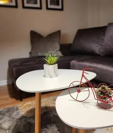 Apartment Edit's *